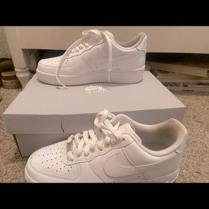 ✨BRAND NEW WOMENS NIKE AIR FORCE 1 ✨